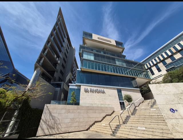 695M² OFFICE TO LET IN SANDTON CENTRAL